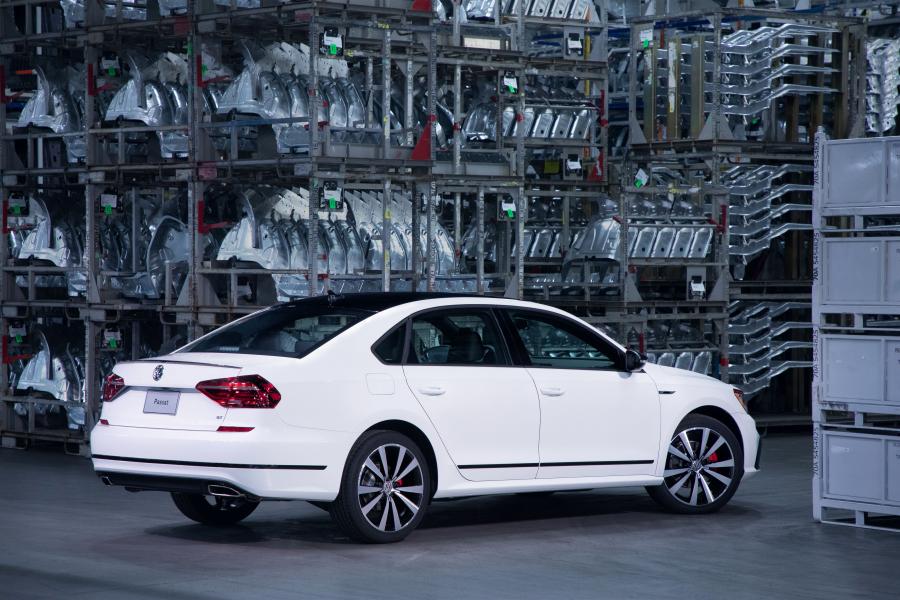  Volkswagen Passat GT (NMS) 2018 года  (фото 7 из 24)